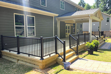 Deck - traditional deck idea in Raleigh