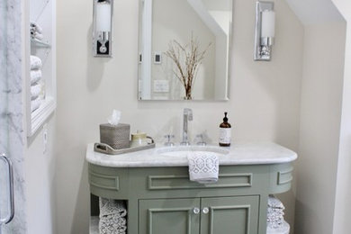 Transitional bathroom photo