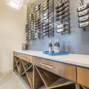 オースティンの中サイズのコンテンポラリースタイルのおしゃれなウェットバー (中間色木目調キャビネット、人工大理石カウンター、磁器タイルの床、オープンシェルフ) の写真