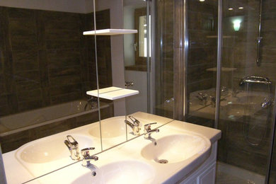 Design ideas for a country bathroom in Toulouse.