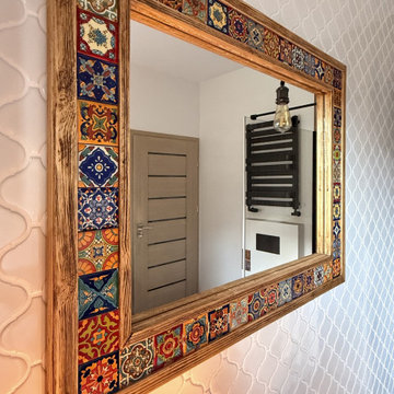 Bathroom mirror with Mexican tiles