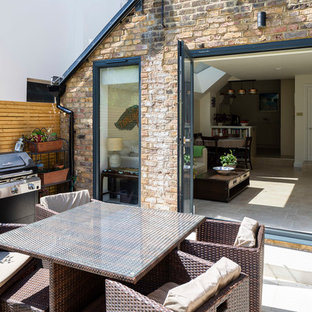 Extensions and internal refurbishment of a family home in Kilburn