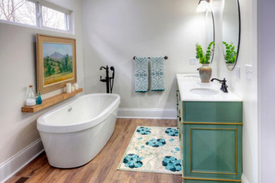 Bathroom - bathroom idea in Miami
