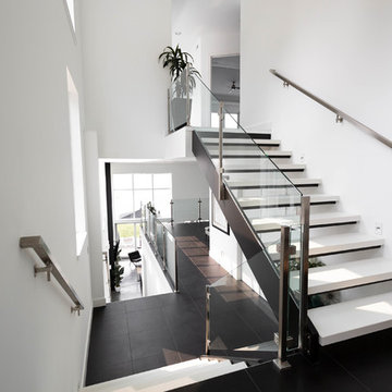 Lake Sammamish Contemporary