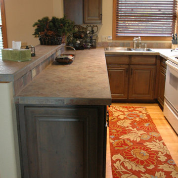Mountain Condo with original oak cabinets in Kitchen and Bath.