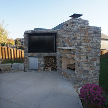 Outdoor Fireplace Lee's Summit, MO