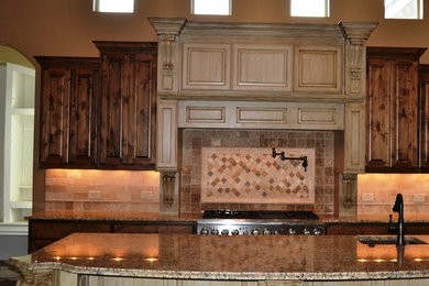 Inspiration for a timeless kitchen remodel in Austin