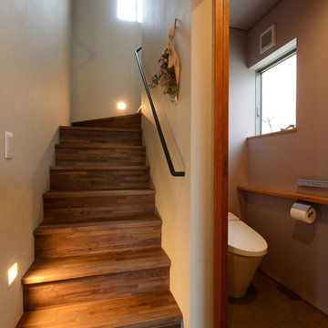 起間の家（豐田市）トイレ＆階段