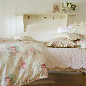 Taylor Linens Beth Full Quilt in Cream