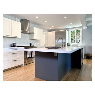 RELIABILT Fairplay 24-in W x 84-in H x 24-in D White Pantry ... - Lowe's