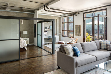 Example of a minimalist living room design in San Diego
