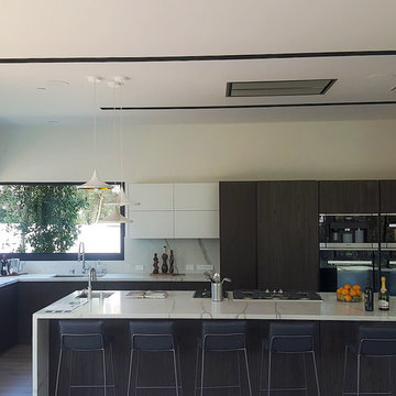 Modern Luxury Villa Remodel | Kitchen Bar