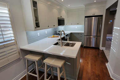 Inspiration for a kitchen remodel in Toronto