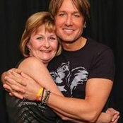 Debi Paterson's photo