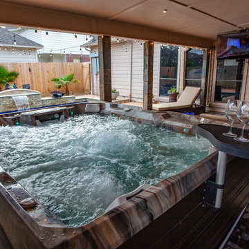 Family Fun Pool w/ Hot Tub
