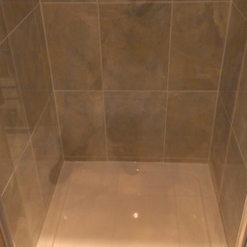 Bathroom Quakers Yard