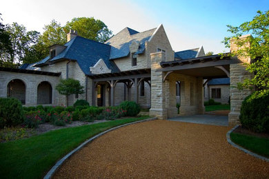Porte cochere - large eclectic attached porte cochere idea in Nashville