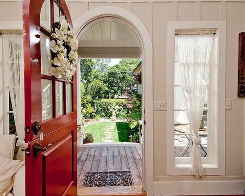Best Cottage Style Entry Door Design Ideas & Remodel Pictures | Houzz