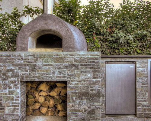 Best Outdoor Pizza Oven Design Ideas & Remodel Pictures | Houzz