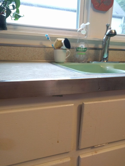 Metal Edge On The Counter Top, Laminate Countertop Trim Pieces