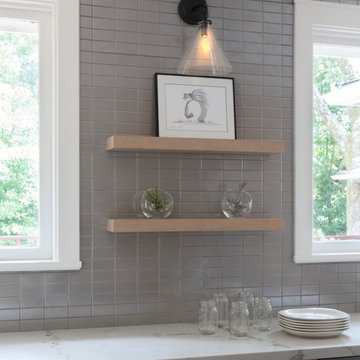 Modern Kitchen with Warmth and Details