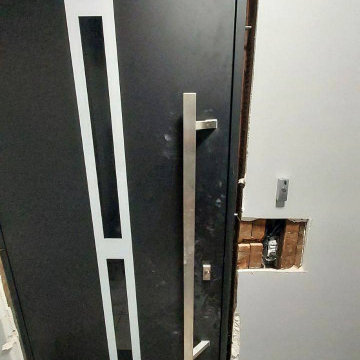 Deux/Manux Entry doors Collection