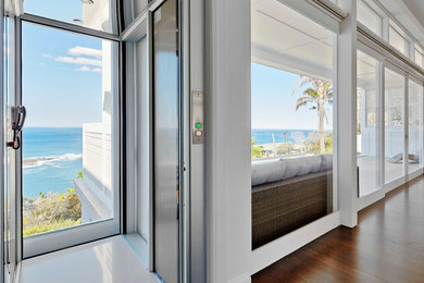 BEACHSIDE BEAUTY Showcases our best selling product, the ‘DomusLift’ glass lift