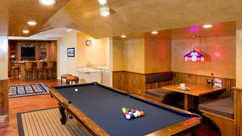Basement - Pool and Bar
