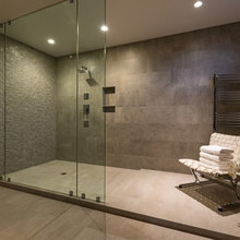 Downstairs guest bath
