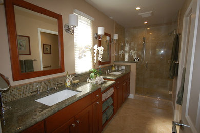 Example of a transitional bathroom design in Sacramento
