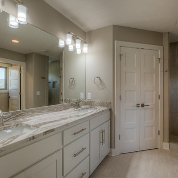 Newport 5 - custom w/ 4 bedrooms