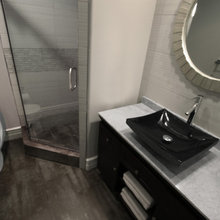 powder room with shower