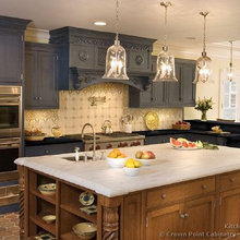 Kitchen | Cabinetry | 2 Tone | Cabinets & Island Contrast