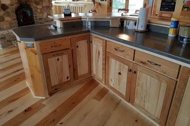 Arts and crafts kitchen photo in Milwaukee