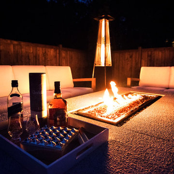Contemporary backyard in Beaconsfield