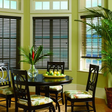 Dark Wood Blinds compliment a pretty dining area