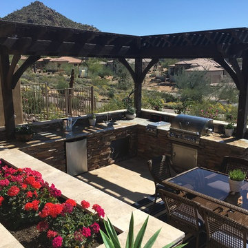 Outdoor Kitchens & BBQs