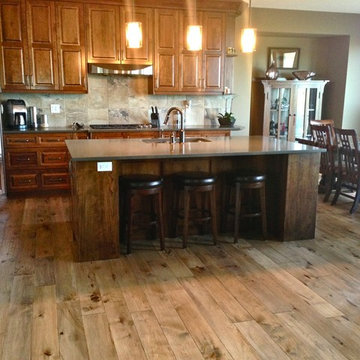 Brooker Residence - Hardwood, Slate & Carpet