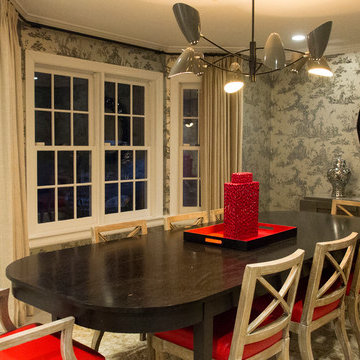 Contemporary chic dining room
