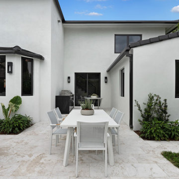 Contemporary Home - 12