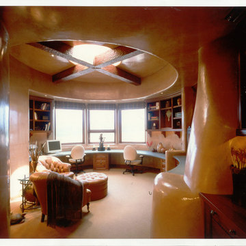 Curvilinear Santa Fe Fairway House and Pool