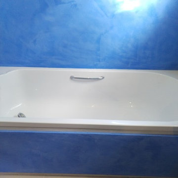 Microcement wall and bath panel