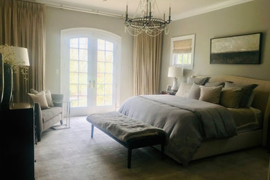 Example of a classic bedroom design in St Louis