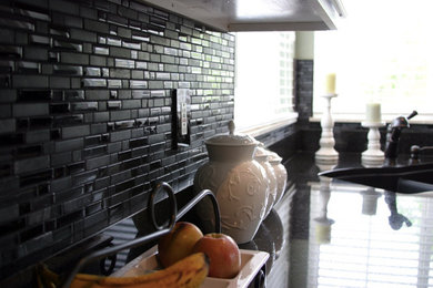 Kitchen - transitional kitchen idea in Salt Lake City