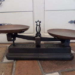 Decorative Pieces - Products