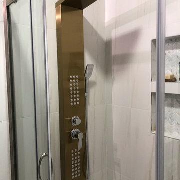 Petite Guest Bath