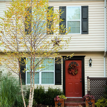 Chesley Knoll - Front Yard