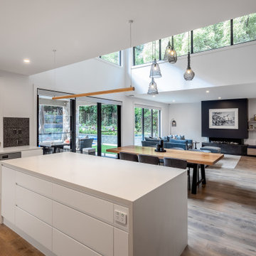 ADELAIDE HILLS HOME