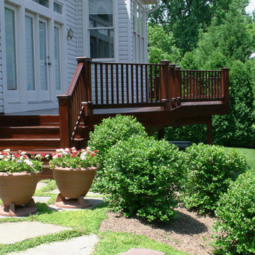 EPI Deck with Steps to Flagstone Walkway