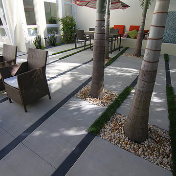 Vero Beach Courtyard
